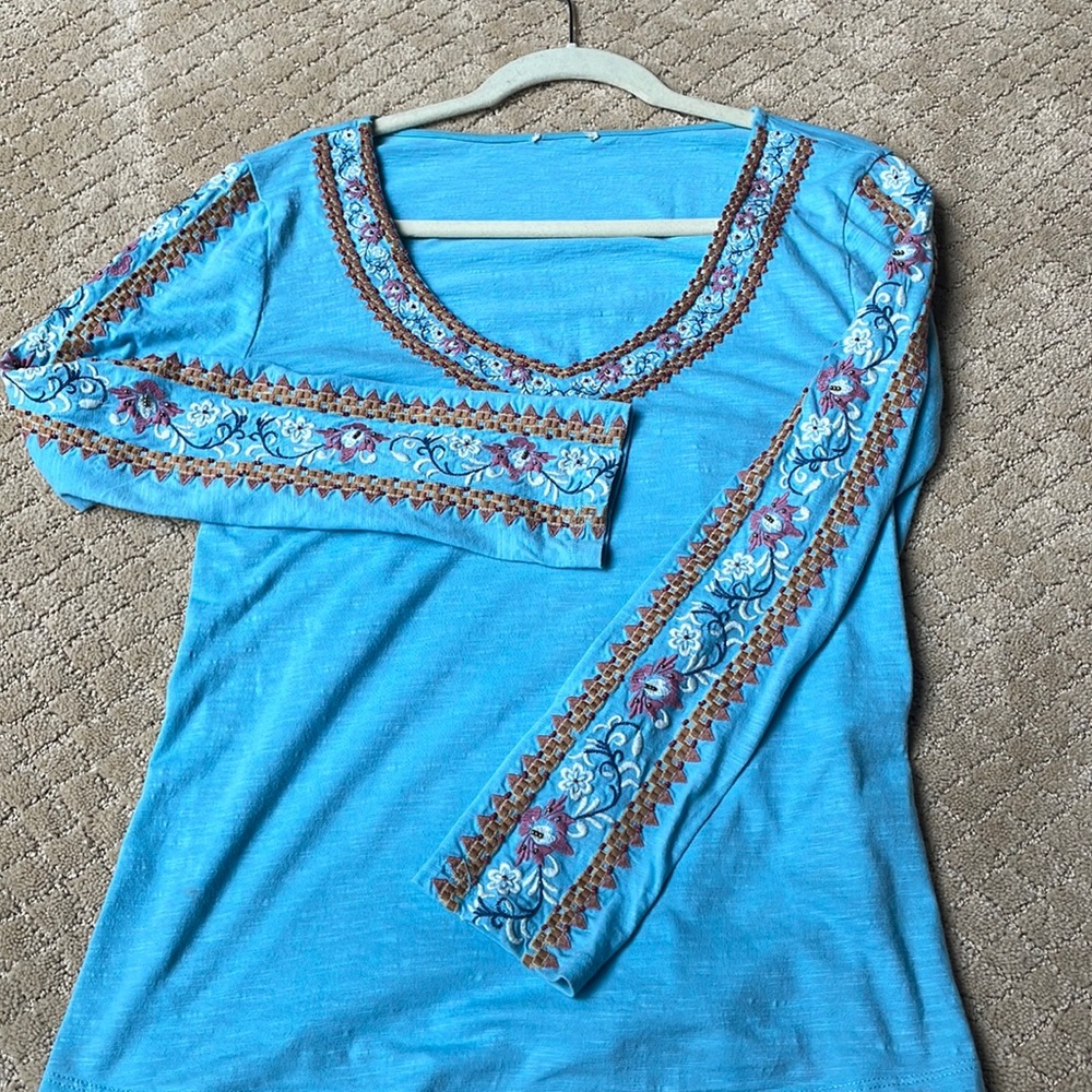 Beautiful Sundance Embroidered Top Size Small